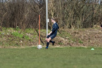 Bild 40 - C-Juniorinnen TSV Zarpen - TuS Tensfeld : Ergebnis: 2:1